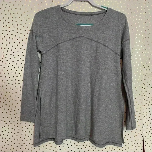 Lululemon Gray Long Sleeve - Picture 1 of 6